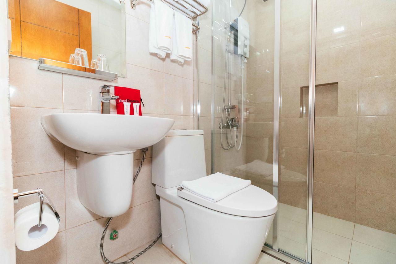 Reddoorz Premium @ Sampaloc Makati Makati City Exterior foto