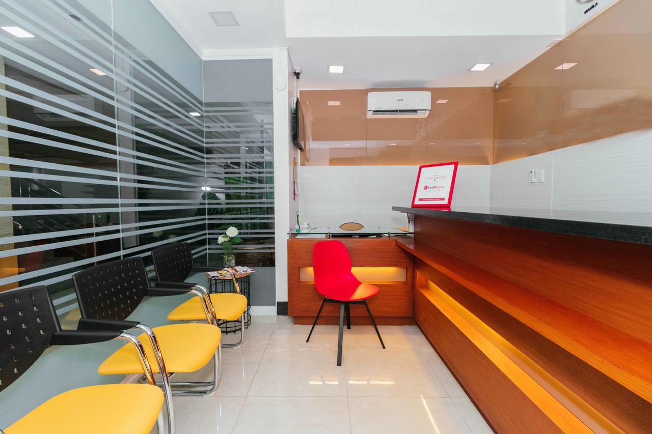 Reddoorz Premium @ Sampaloc Makati Makati City Exterior foto