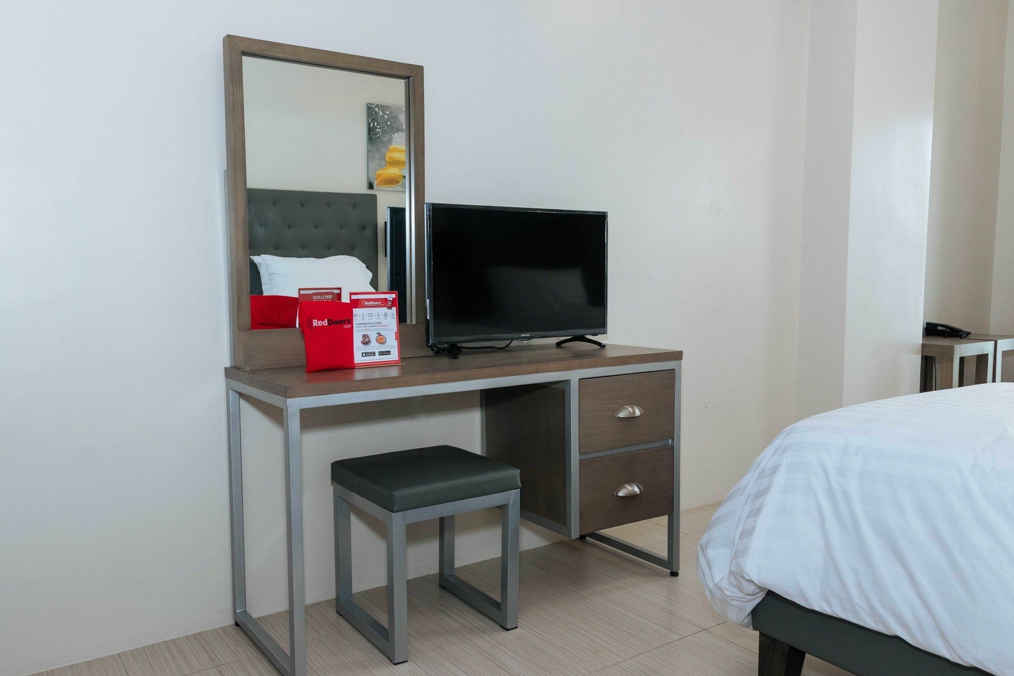 Reddoorz Premium @ Sampaloc Makati Makati City Exterior foto